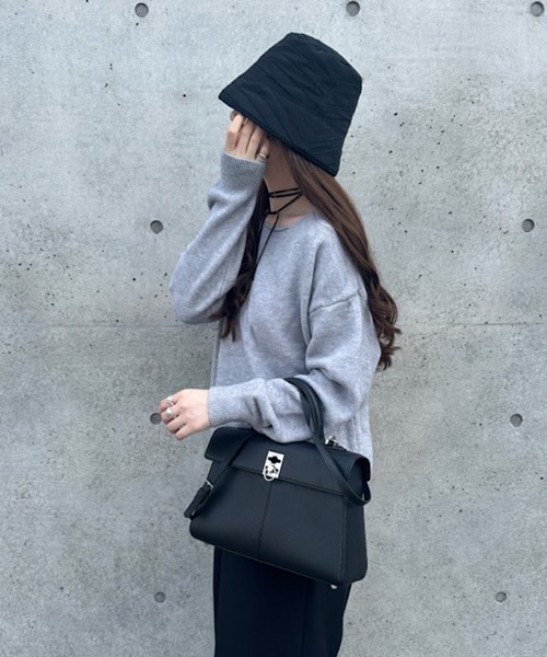 H.TOKYO(エイチトウキョウ)の「デコルテクルーネックリラクシーニット(ニット/セーター・レディース・グレー/ブルー/ホワイト・FREE)」の11枚目の写真