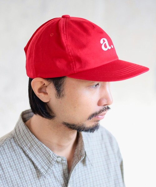B:MING by BEAMS（ビーミングバイビームス）の「ambiance / Logo Cap（キャップ・メンズ・ブラック/レッド・ONE SIZE）」の6枚目の写真