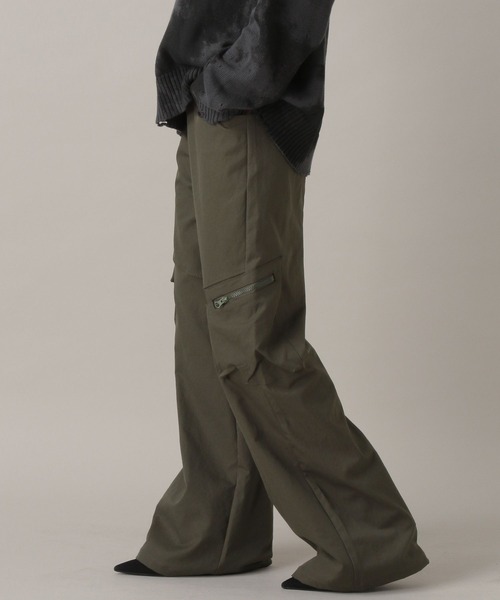 FOREVER 21（フォーエバー トゥエンティーワン）の「【2024FW】ストレートカーゴパンツ（カーゴパンツ・レディース・ブラック/カーキ・SMALL/MEDIUM）」の6枚目の写真