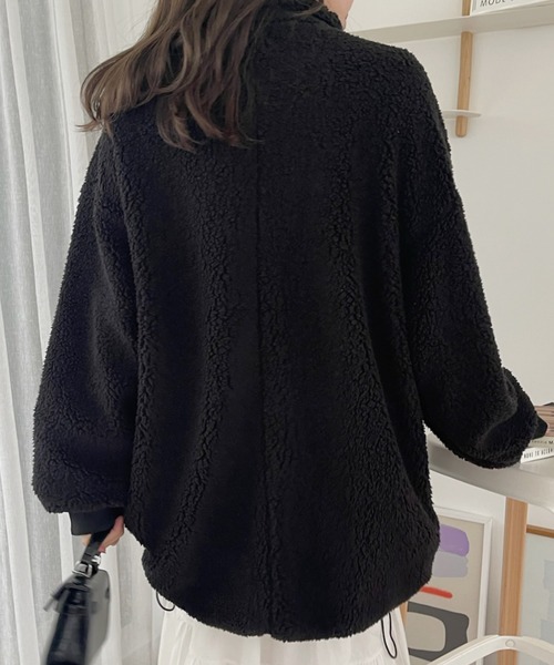 TREOVER(トレオーバー)の「スタンドカラーモンスターボアジャケット(ブルゾン・レディース・モカ/ブラック/カーキ/オフホワイト・FREE)」の15枚目の写真