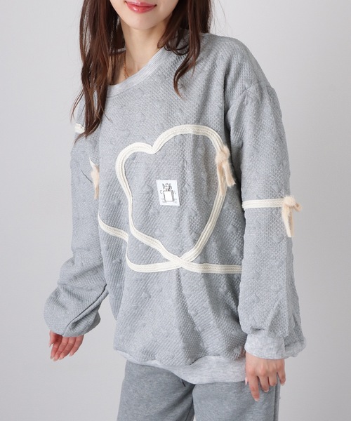 Lace Ladies(レースレディース)の「ハート リボン ぽこぽこ 長袖 プルオーバー(スウェット・レディース・ブラック/グレー・M/XL)」の8枚目の写真