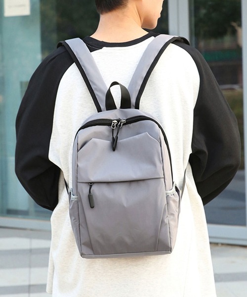 セール】【軽量・撥水加工】 シンプル無地コンパクトリュック/背面