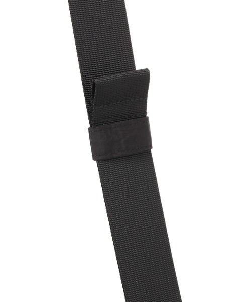 LAKOLE（ラコレ）の「ZIPポケットショルダーバッグ / 254361（ショルダーバッグ・メンズ・ブラック/カーキ・FREE）」の6枚目の写真