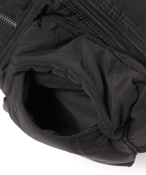 LAKOLE（ラコレ）の「ZIPポケットショルダーバッグ / 254361（ショルダーバッグ・メンズ・ブラック/カーキ・FREE）」の10枚目の写真