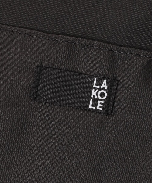 LAKOLE（ラコレ）の「ZIPポケットショルダーバッグ / 254361（ショルダーバッグ・メンズ・ブラック/カーキ・FREE）」の13枚目の写真