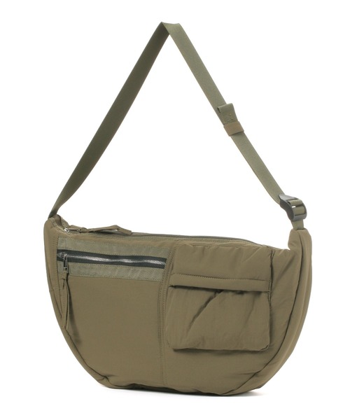 LAKOLE（ラコレ）の「ZIPポケットショルダーバッグ / 254361（ショルダーバッグ・メンズ・ブラック/カーキ・FREE）」の22枚目の写真