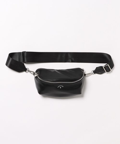 CONVERSE（コンバース）の「【CONVERSE】 FAKE LEATHER BODY BAG/ウエストバッグ/ウエストポーチ/ファニーパック/ボディバッグ/カバン（ボディバッグ/ウエストポーチ・レディース・アイボリー/シルバー/チャコール/ブラック・FREE）」の2枚目の写真