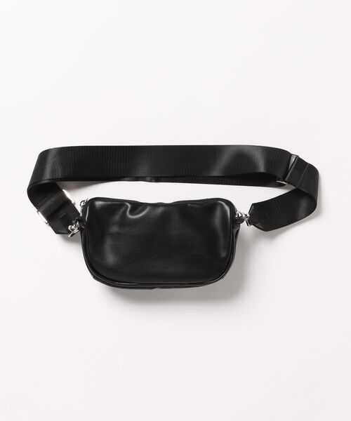 CONVERSE（コンバース）の「【CONVERSE】 FAKE LEATHER BODY BAG/ウエストバッグ/ウエストポーチ/ファニーパック/ボディバッグ/カバン（ボディバッグ/ウエストポーチ・レディース・アイボリー/シルバー/チャコール/ブラック・FREE）」の5枚目の写真