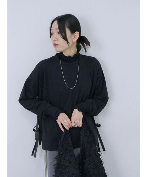 Samansa Mos2 blue(サマンサモスモスブルー)の「◎サイドリボンロンT(Tシャツ/カットソー・レディース・ブラック/ピンク/パープル・F)」の6枚目の写真