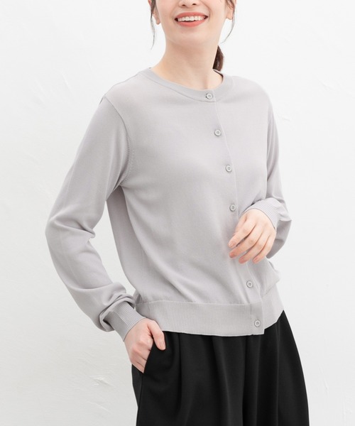 Honeys(ハニーズ)の「【UVカット・花粉リリース加工】花粉対策クルーカーデ(カーディガン/ボレロ・レディース・イエロー/グレイッシュベージュ/ブラック/レッド/グリーン/ブルー/ネイビー・M/LL/S/L)」の2枚目の写真