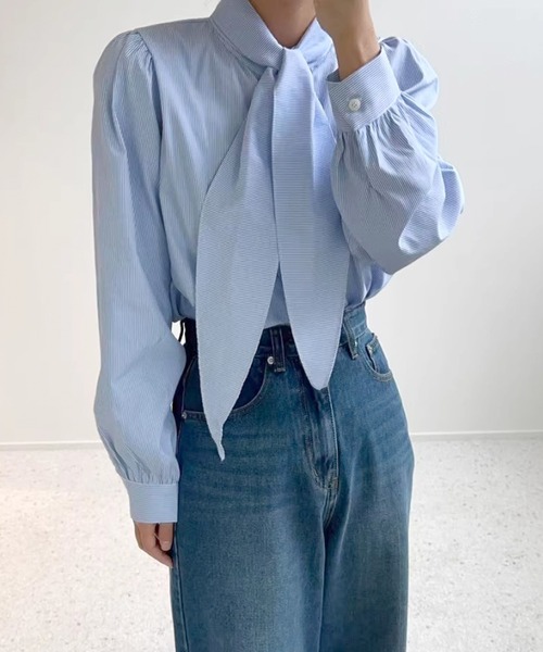 Dita Muaj.(ディータムアージュ)の「スタンドカラー リボンシャツ(シャツ/ブラウス・レディース・ブルー・FREE)」の8枚目の写真