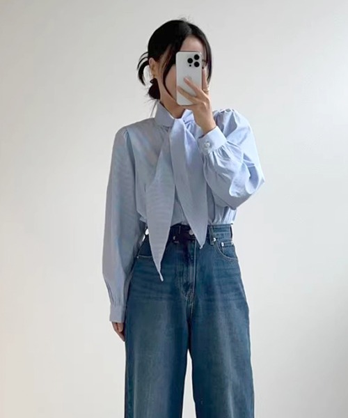 Dita Muaj.(ディータムアージュ)の「スタンドカラー リボンシャツ(シャツ/ブラウス・レディース・ブルー・FREE)」の5枚目の写真