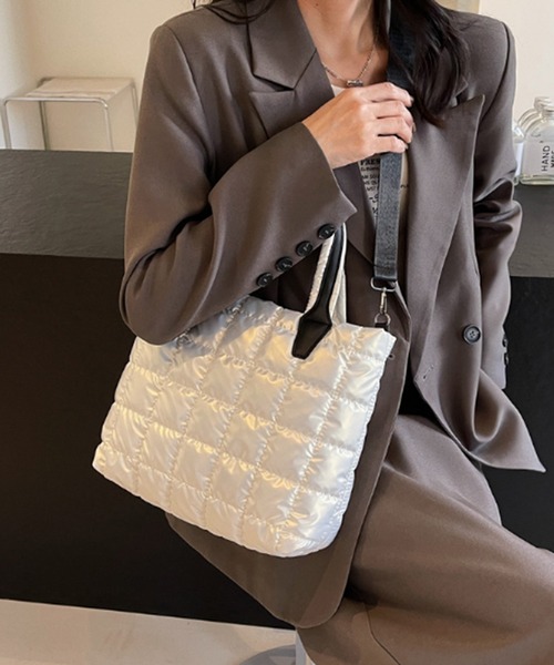 STYLEBLOCK（スタイルブロック）の「キルティング素材2WAYショルダーバッグ（ショルダーバッグ・レディース・ピンク/シルバー/ゴールド/ベージュ/ブラック・FREE）」の3枚目の写真