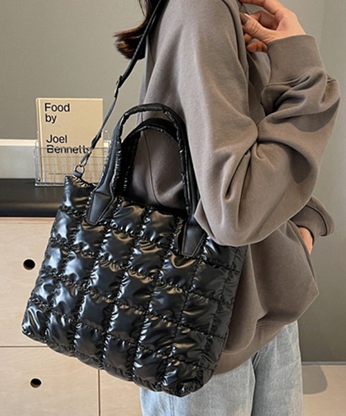 STYLEBLOCK（スタイルブロック）の「キルティング素材2WAYショルダーバッグ（ショルダーバッグ・レディース・ピンク/シルバー/ゴールド/ベージュ/ブラック・FREE）」の2枚目の写真