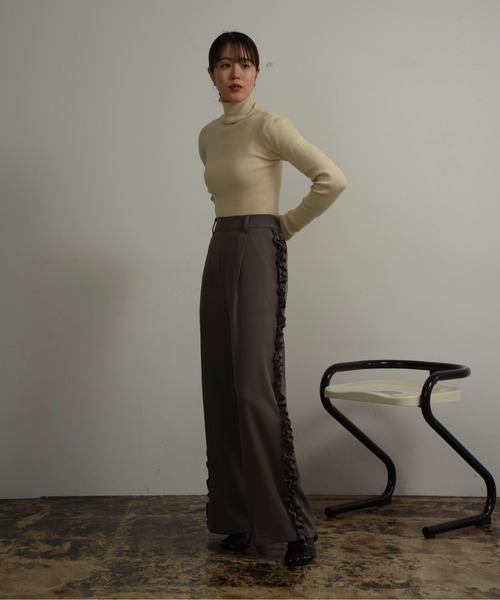 I_am（アイアム）の「Frill pants（スラックス）」 - WEAR