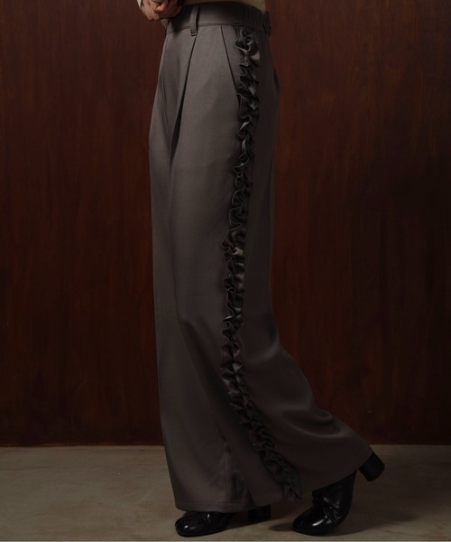 パンツ i_am / frill pants I_am（アイアム）の「twill frill line pants / ツイルフリル
