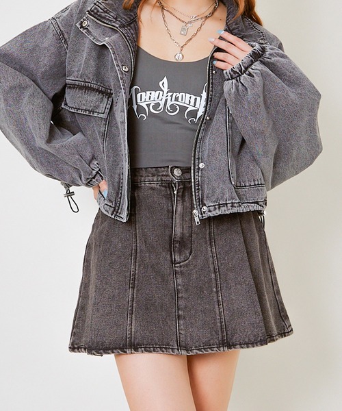 GORGE(ゴージ)の「ベルト付きデニム加工ミニスカート(スカート・レディース・ブラック/ブルー・F)」の2枚目の写真