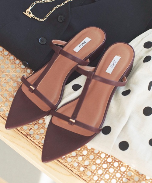 Doux archives（ドゥアルシーヴ）の「ナローストラップミュールサンダル（サンダル・レディース・ブラック/シルバー/ブラウン・23.5/24.5）」の3枚目の写真