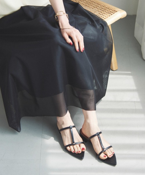 Doux archives（ドゥアルシーヴ）の「ナローストラップミュールサンダル（サンダル・レディース・ブラック/シルバー/ブラウン・23.5/24.5）」の2枚目の写真