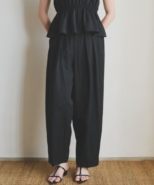 Doux archives（ドゥアルシーヴ）の「ナローストラップミュールサンダル（サンダル・レディース・ブラック/シルバー/ブラウン・23.5/24.5）」の18枚目の写真