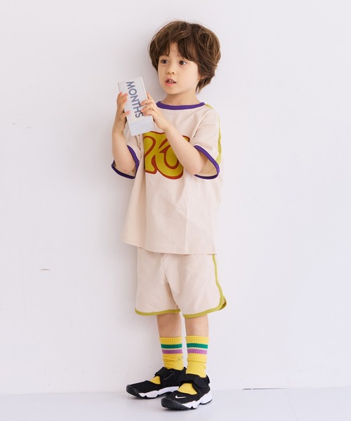 MARKEY'S（マーキーズ）の「サイドラインアルファベットTシャツ【セットアップ可能】（セットアップ・キッズ・ブルー/オフホワイト/ブラウン・150/140/130/120/110/100/95/90/80）」の2枚目の写真