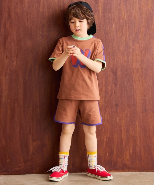 MARKEY'S（マーキーズ）の「サイドラインアルファベットTシャツ【セットアップ可能】（セットアップ・キッズ・ブルー/オフホワイト/ブラウン・150/140/130/120/110/100/95/90/80）」の4枚目の写真