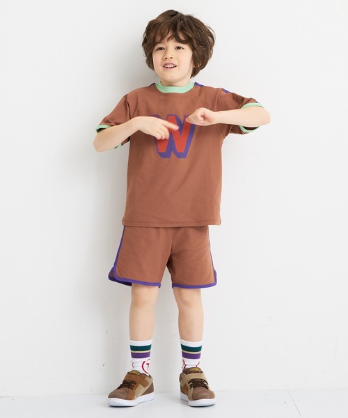 MARKEY'S（マーキーズ）の「サイドラインアルファベットTシャツ【セットアップ可能】（セットアップ・キッズ・ブルー/オフホワイト/ブラウン・150/140/130/120/110/100/95/90/80）」の5枚目の写真