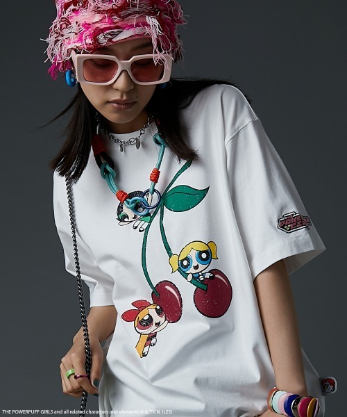 GEVS.(ジェイヴィス)の「パワーパフ ガールズ/綿100%チェリー柄ヴィンテージ風プリントTシャツ<大きいサイズ有>GEVS.(Tシャツ/カットソー・レディース・オフホワイト/ブラック/ピンク・M/L/LL/3L/4L/5L)」の9枚目の写真