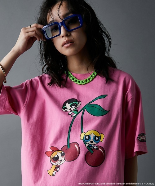 GEVS.(ジェイヴィス)の「パワーパフ ガールズ/綿100%チェリー柄ヴィンテージ風プリントTシャツ<大きいサイズ有>GEVS.(Tシャツ/カットソー・レディース・オフホワイト/ブラック/ピンク・M/L/LL/3L/4L/5L)」の22枚目の写真