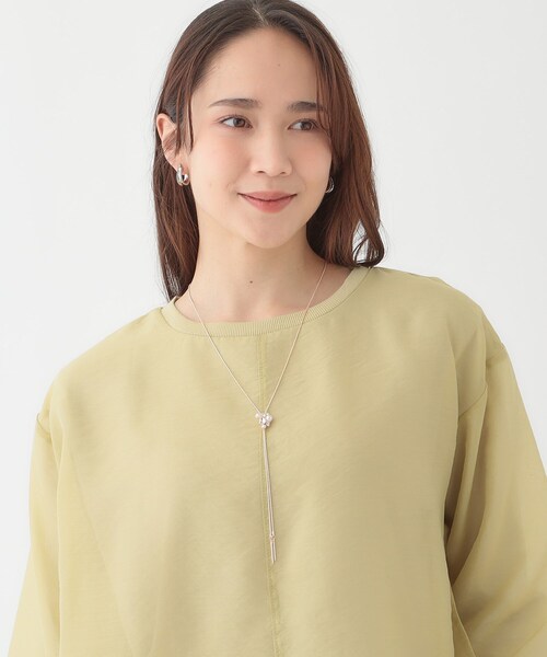 SHOO・LA・RUE（シューラルー）の「ビジューフェイクパールループタイネックレス（ネックレス・レディース・ピンクゴールド/ゴールド/シルバー・00）」の9枚目の写真