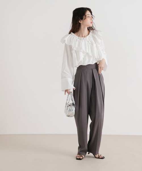 rectangle（レクタングル）の「2wayオフショルフリルブラウス（シャツ/ブラウス・レディース・ホワイト/ブラック/ベージュ/ブルー・FREE）」の6枚目の写真