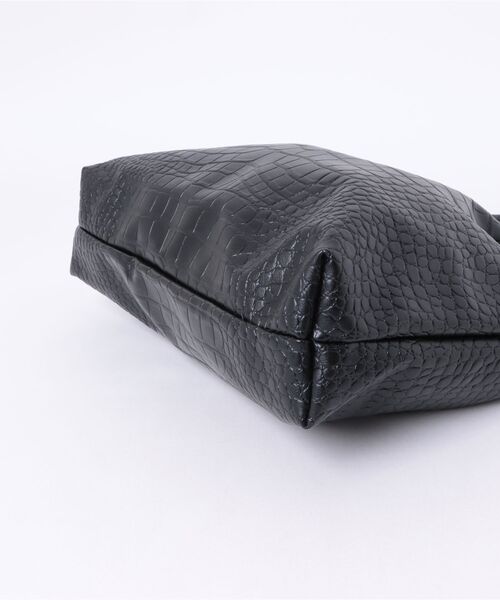 MAISON BREEZE（メゾンブリーズ）の「【MAISON BREEZE】クロコ型押し ミドルタックトートバッグ SNBD（トートバッグ・レディース・モカ/アイボリー/ブラック/シルバー・FREE）」の12枚目の写真