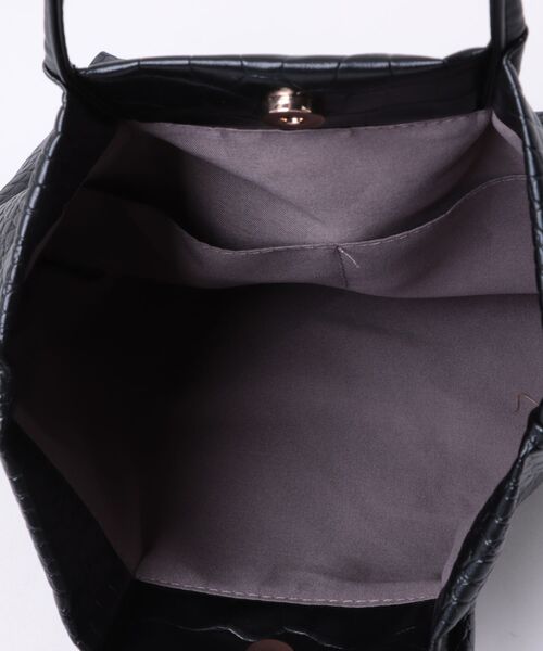 MAISON BREEZE（メゾンブリーズ）の「【MAISON BREEZE】クロコ型押し ミドルタックトートバッグ SNBD（トートバッグ・レディース・モカ/アイボリー/ブラック/シルバー・FREE）」の13枚目の写真