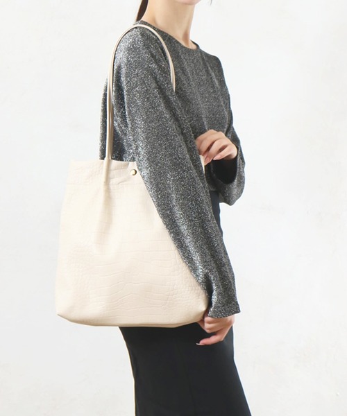 MAISON BREEZE（メゾンブリーズ）の「【MAISON BREEZE】クロコ型押し ミドルタックトートバッグ SNBD（トートバッグ・レディース・モカ/アイボリー/ブラック/シルバー・FREE）」の2枚目の写真