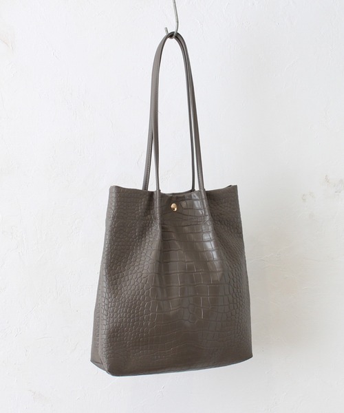 MAISON BREEZE（メゾンブリーズ）の「【MAISON BREEZE】クロコ型押し ミドルタックトートバッグ SNBD（トートバッグ・レディース・モカ/アイボリー/ブラック/シルバー・FREE）」の6枚目の写真