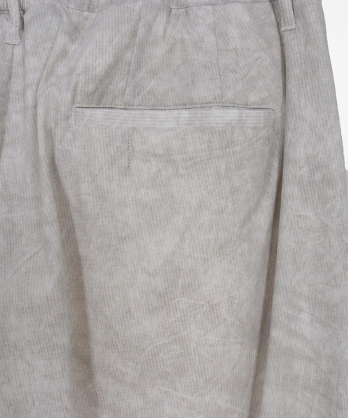 ADAM PATEK(アダムパテック)の「【ADAMPATEK/アダムパテック】uneven dyeing tuck relax pants/ムラ染めリラックスタックパンツ(その他パンツ・レディース・グレー/ホワイト/ブラック・1/2)」の15枚目の写真
