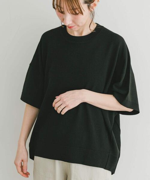 ITEMS URBANRESEARCH（アイテムズ アーバンリサーチ）の「ニットTシャツ（ニット/セーター・レディース・オレンジ/モカ/オフホワイト/ブラック/ブラウン系その他/チャコールグレー・FREE）」の12枚目の写真