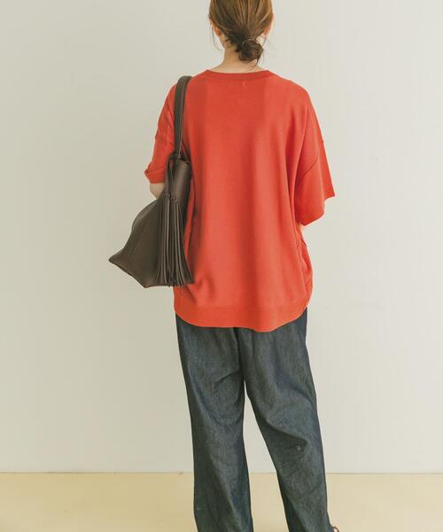 ITEMS URBANRESEARCH（アイテムズ アーバンリサーチ）の「ニットTシャツ（ニット/セーター・レディース・オレンジ/モカ/オフホワイト/ブラック/ブラウン系その他/チャコールグレー・FREE）」の22枚目の写真