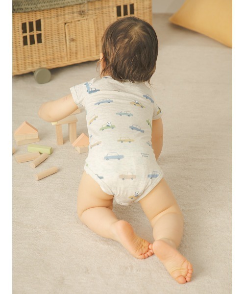 gelato pique(ジェラートピケ)の「【BABY】半袖ボディスーツ(ロンパース・キッズ・レッド/ブルー/ライトピンク/ミント/クリーム/オフホワイト/ピンク/イエロー/グレー/ベージュ・70/80)」の14枚目の写真