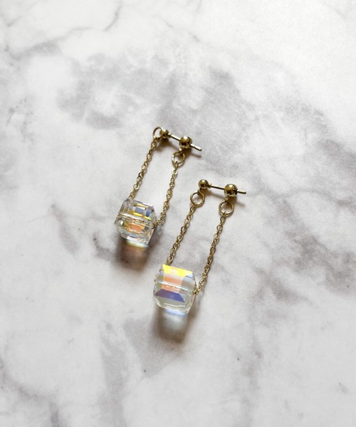 yu-ka（ユーカ）の「YU-KA:オーロラビーズチェーンピアス Aurora beads chain pierce（ピアス（両耳用）・レディース・ゴールド・FREE）」の3枚目の写真