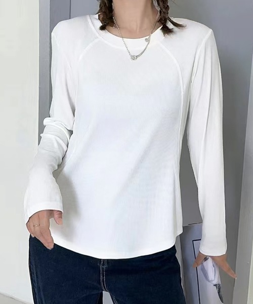 aimoha(アイモハ)の「クルーネックデザイン長袖トップス(Tシャツ/カットソー・レディース・ホワイト/ブラック・FREE)」の1枚目の写真