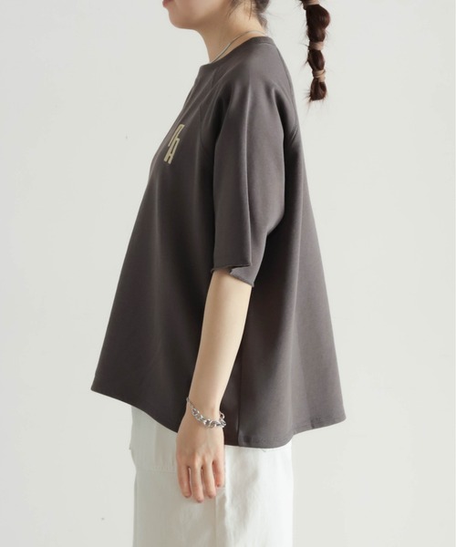 NOMBRE IMPAIR(ノンブルアンペール)の「ミニ裏毛 NR刺繍5分袖P/O(Tシャツ/カットソー・レディース・チャコールグレー/キナリ・FREE)」の5枚目の写真