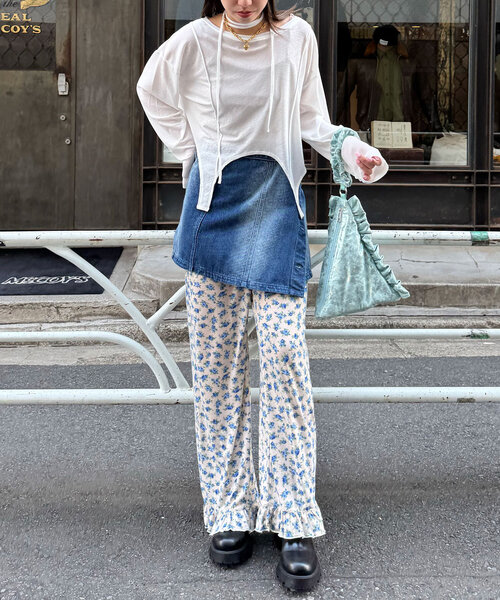 CIAOPANIC（チャオパニック）の「カットフラワーフリルパンツ（その他パンツ・レディース・ブラック/オフホワイト/ベージュ・MEDIUM/SMALL）」の9枚目の写真