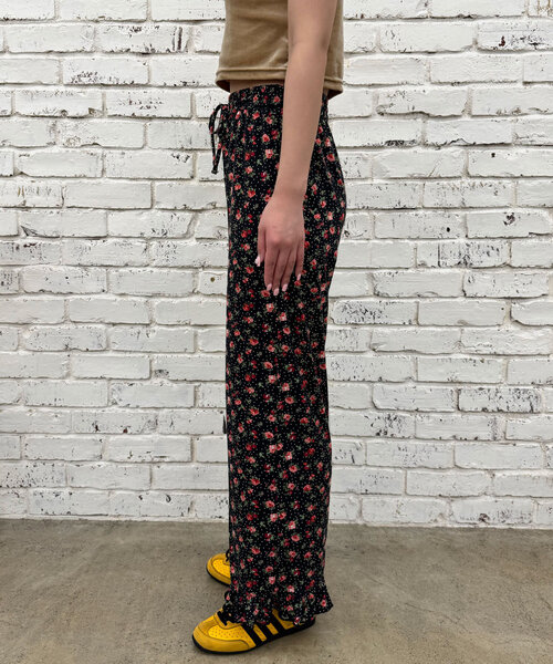 CIAOPANIC（チャオパニック）の「カットフラワーフリルパンツ（その他パンツ・レディース・ブラック/オフホワイト/ベージュ・MEDIUM/SMALL）」の20枚目の写真