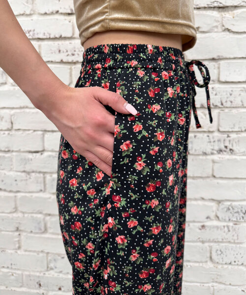 CIAOPANIC（チャオパニック）の「カットフラワーフリルパンツ（その他パンツ・レディース・ブラック/オフホワイト/ベージュ・MEDIUM/SMALL）」の22枚目の写真