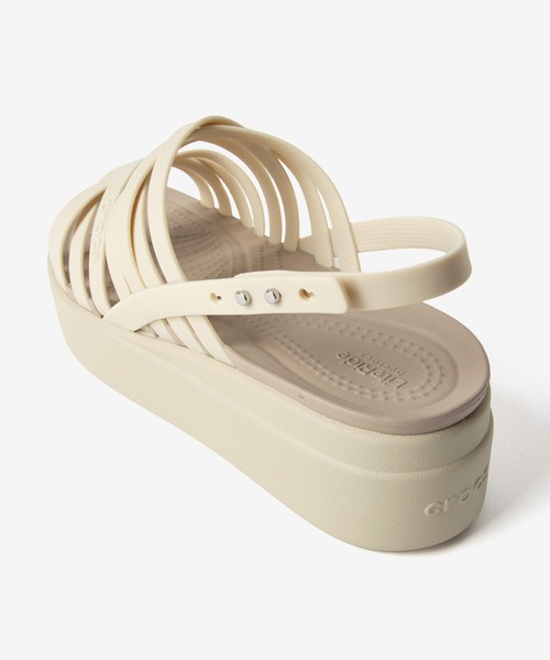 サンダル・ミュール Crocs Sandals セール】CROCS BROOKLYN STRAPPY LOW WEDGE クロックス
