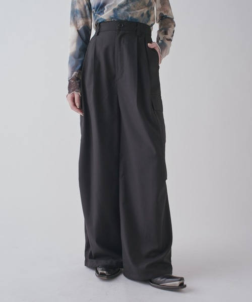 Lui's（ルイス）の「2タックカーゴパンツ（カーゴパンツ・レディース・カーキ/ブラック/ホワイト系その他・FREE）」の4枚目の写真