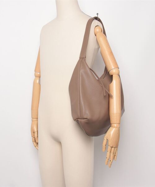 Shelly island(シェリーアイランド)の「コロンショルダーバッグ(ショルダーバッグ・レディース・ブラック/ホワイト/ベージュ・FREE)」の20枚目の写真