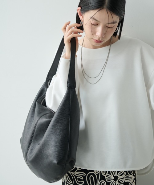 Shelly island(シェリーアイランド)の「コロンショルダーバッグ(ショルダーバッグ・レディース・ブラック/ホワイト/ベージュ・FREE)」の13枚目の写真