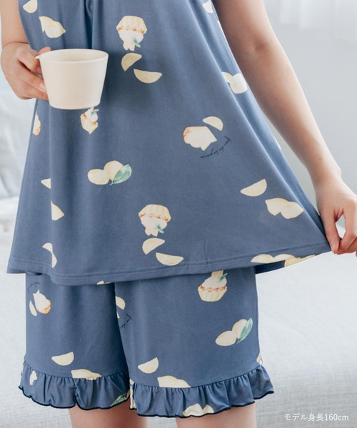 fran de lingerie（フランデランジェリー）の「「tororelax とろリラ」フリルノースリーブトップス＆ショートパンツ セットアップ（キャミソール・レディース・コーラルピンク/アイボリー/ブラック/ネイビー・M-L）」の9枚目の写真